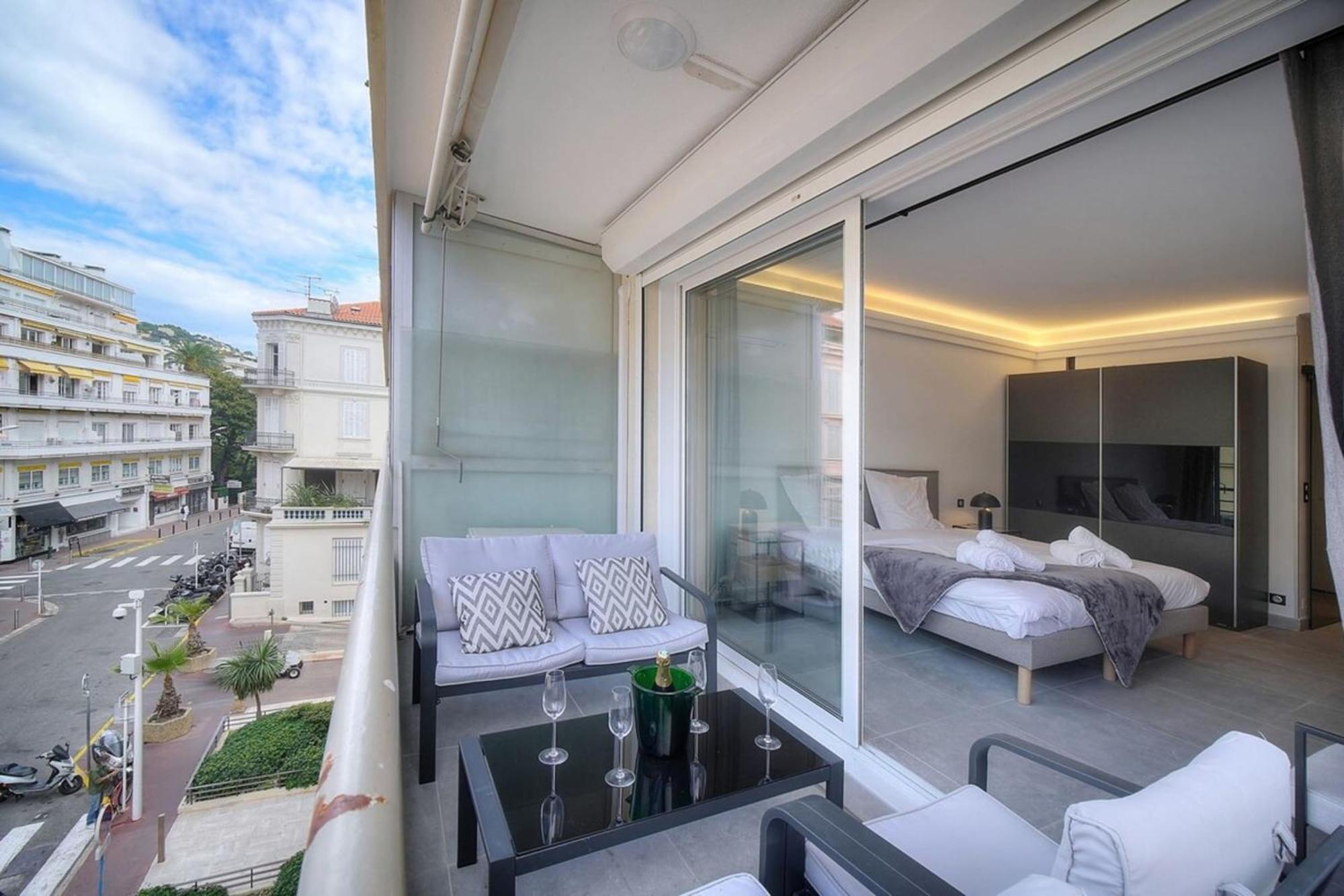 Apartment Luxury - Stunning With Terrace To Rent Grand