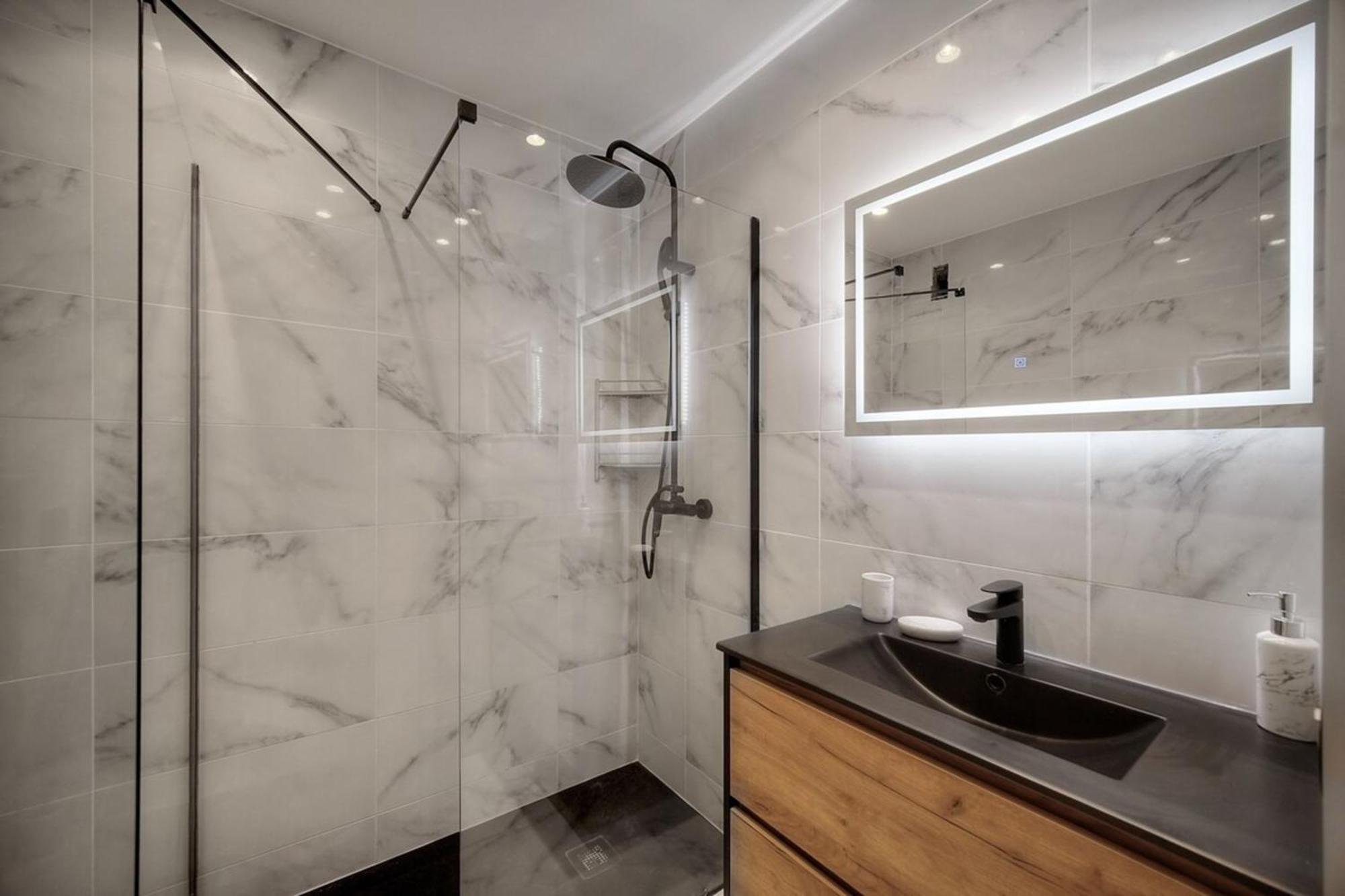 Apartment Luxury - Stunning With Terrace To Rent Grand Cannes